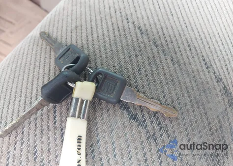 1998 Chevrolet K1500 Fleetside from USA, damaged, VIN 1GCEK19R1WE107772